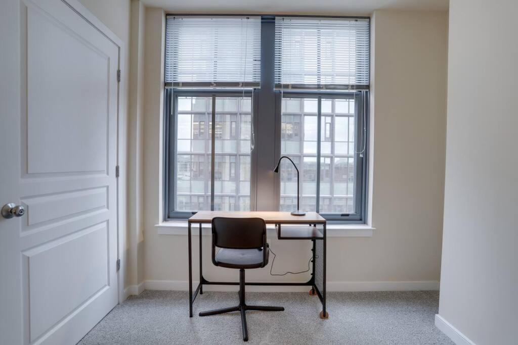 Prime Location Retreat Close To Dc And Metro アーリントン エクステリア 写真