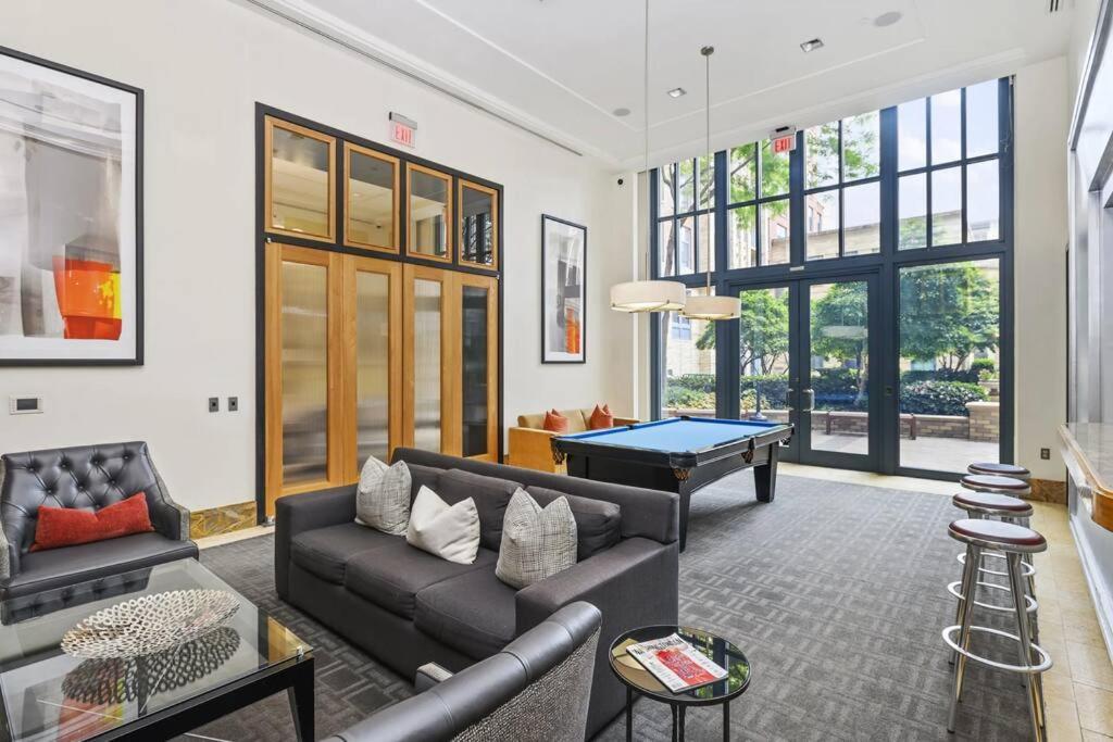 Prime Location Retreat Close To Dc And Metro アーリントン エクステリア 写真